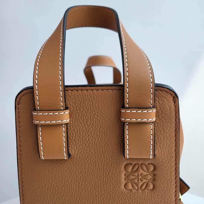 로에베 해먹백 스몰 - 그레인/카프스킨 (지퍼)