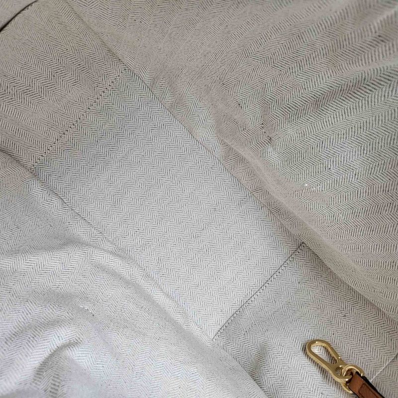 로에베 해먹백 스몰 - 그레인/카프스킨 (지퍼)