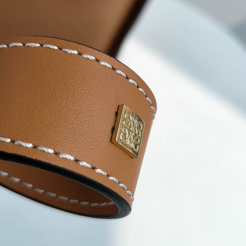 로에베 해먹백 스몰 - 그레인/카프스킨 (지퍼)