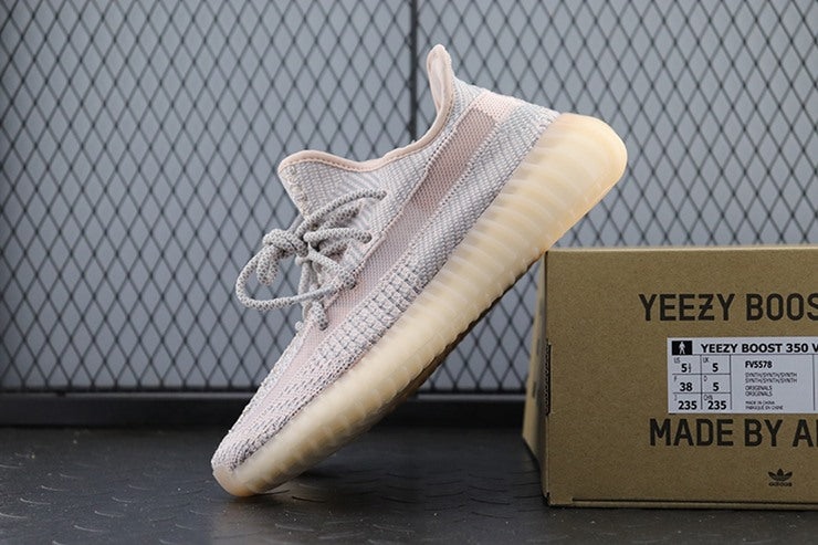 YEEZY 350 V2 신스 논 리플렉티브