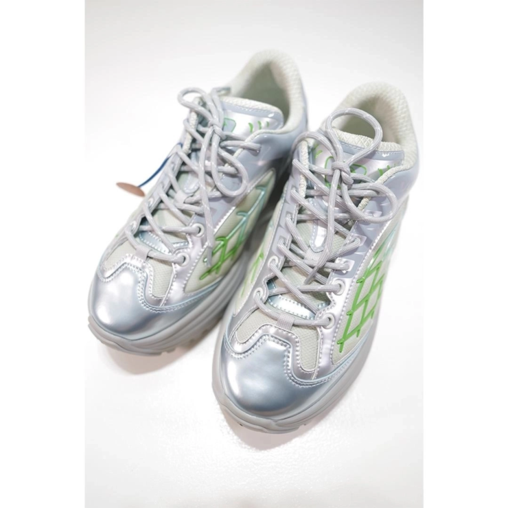 루이비통 디스커버리 레이스 업 그린 스니커즈