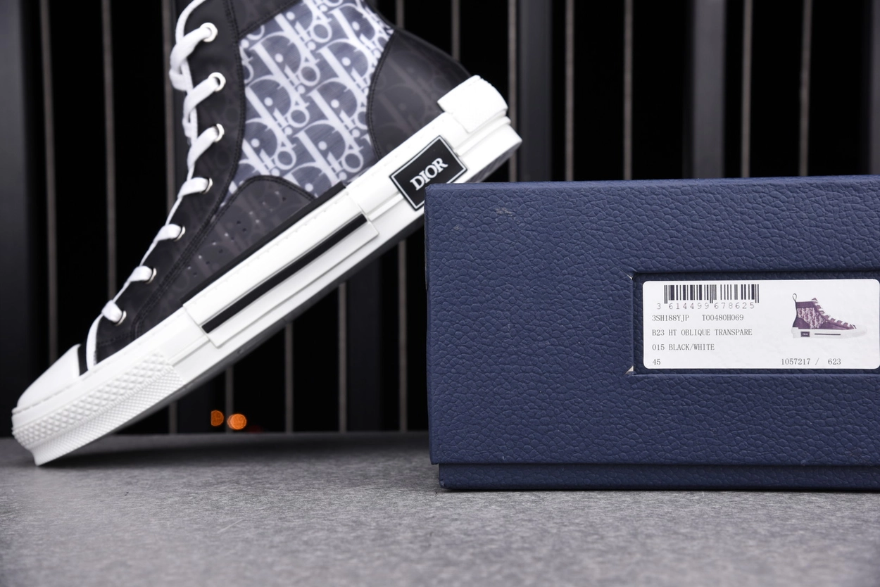 디올 B23 하이탑 스니커즈