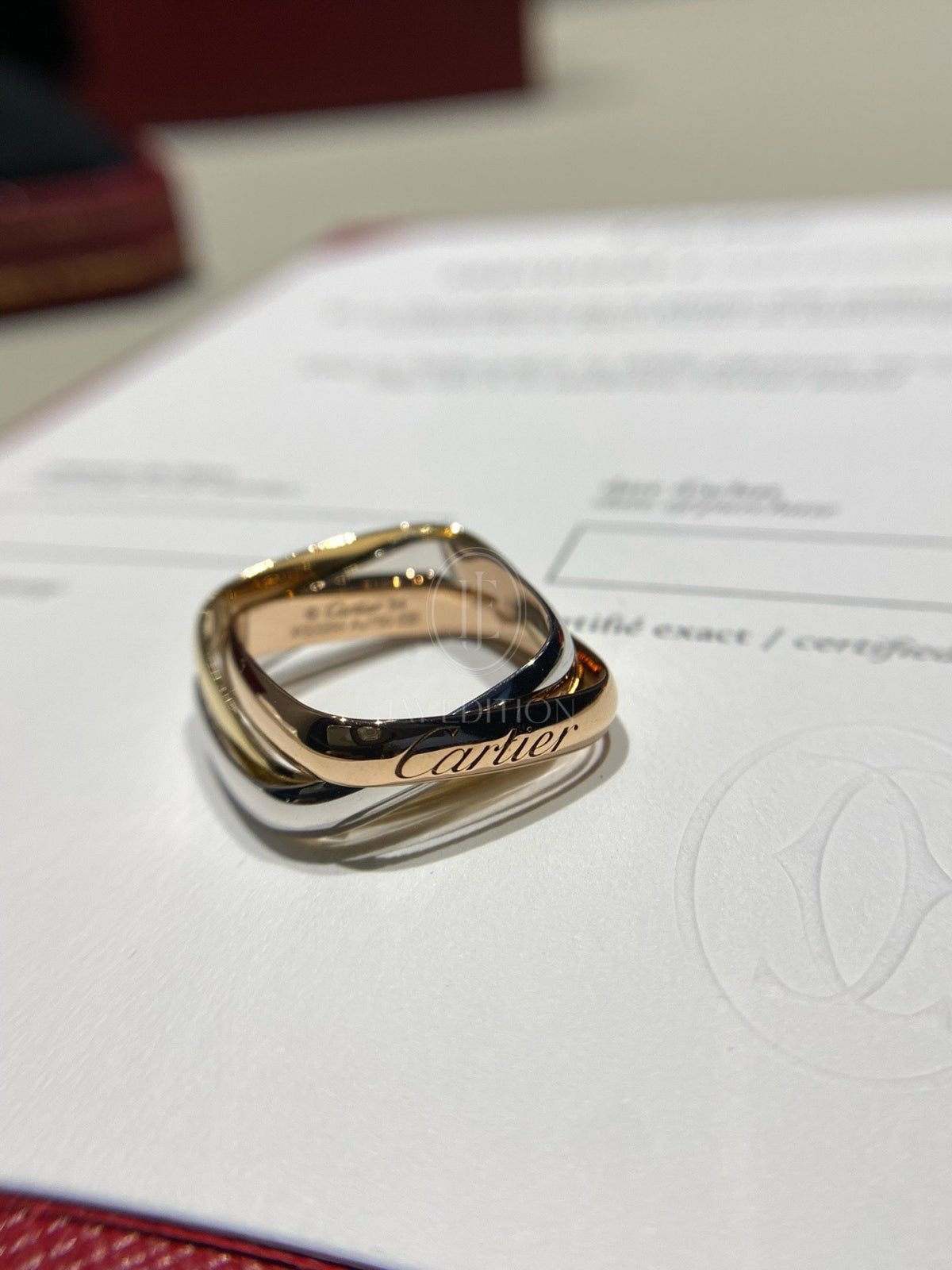 까르띠에 트리니티 쿠션 링 클래식 (18K)