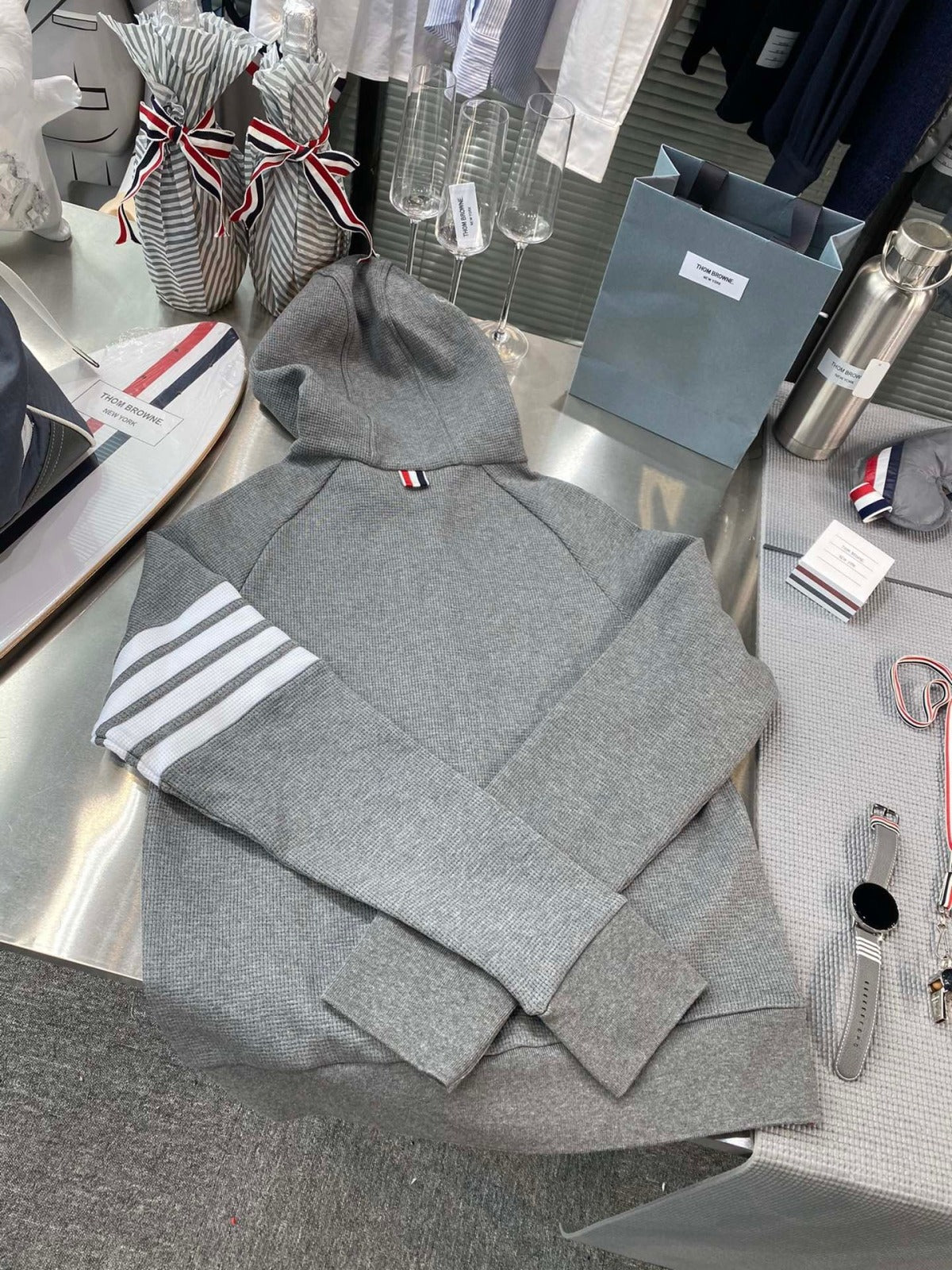 톰브라운 와플 후드집업