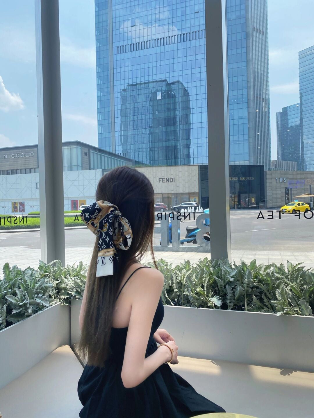 루이비통 모노그램 컨피덴셜 방도