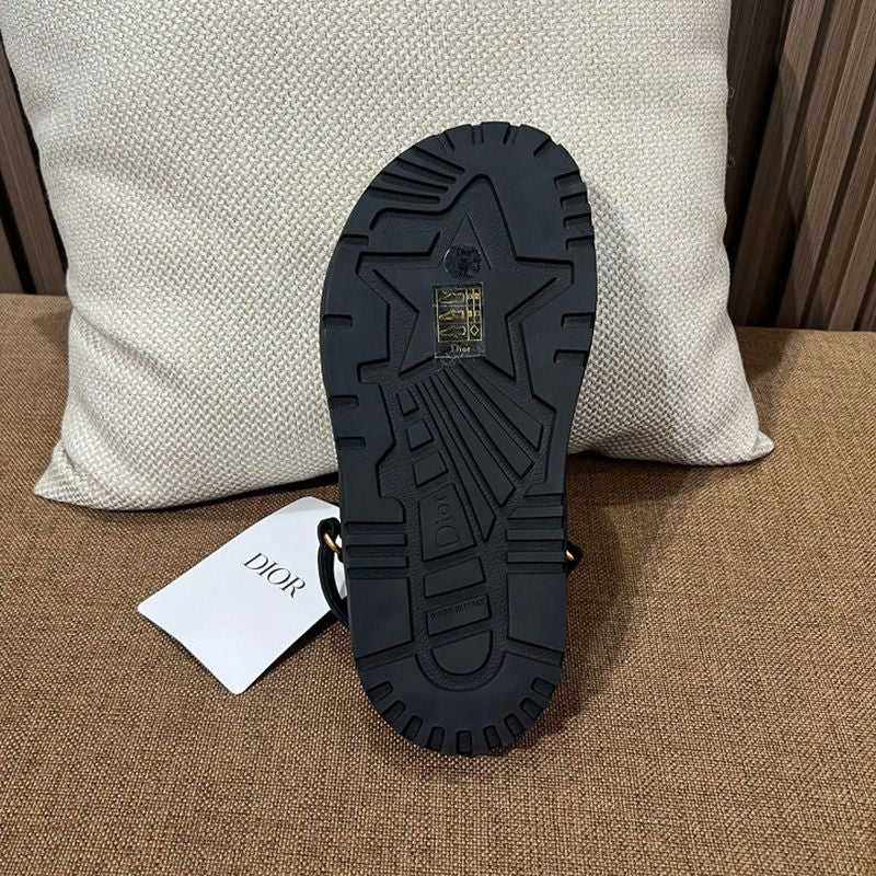 디올 액트 샌들