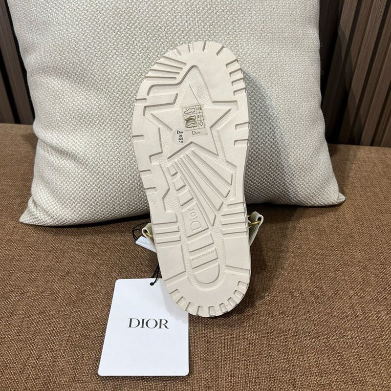 디올 액트 샌들