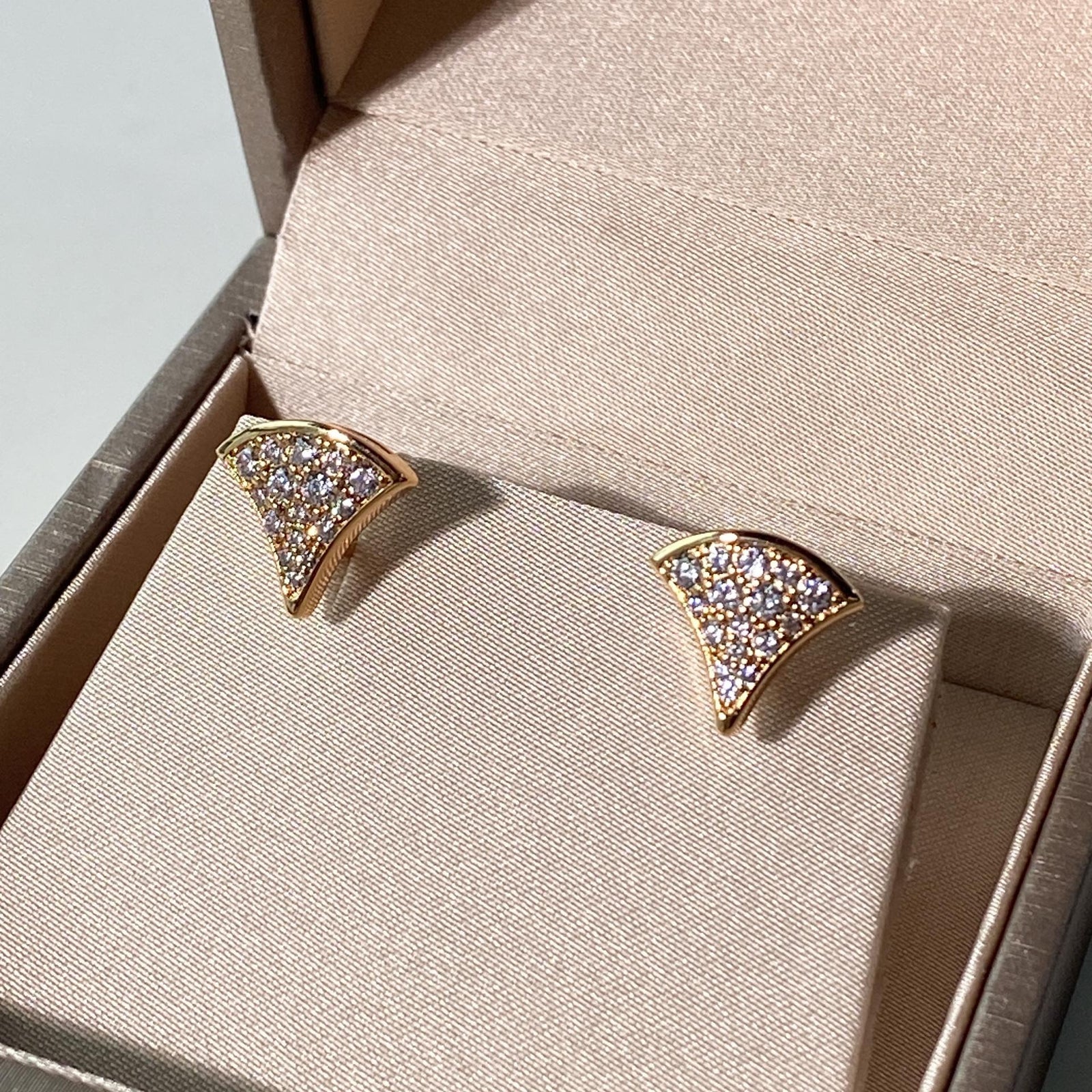 불가리 디바스 드림 미니 풀파베 이어링