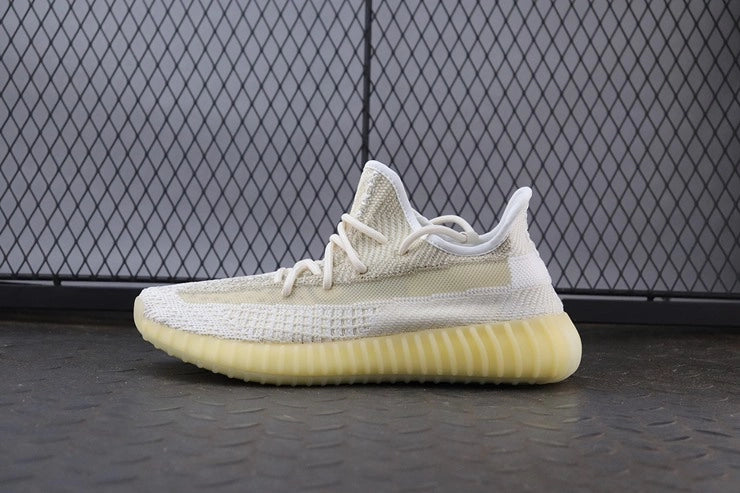YEEZY 350 V2 네추럴