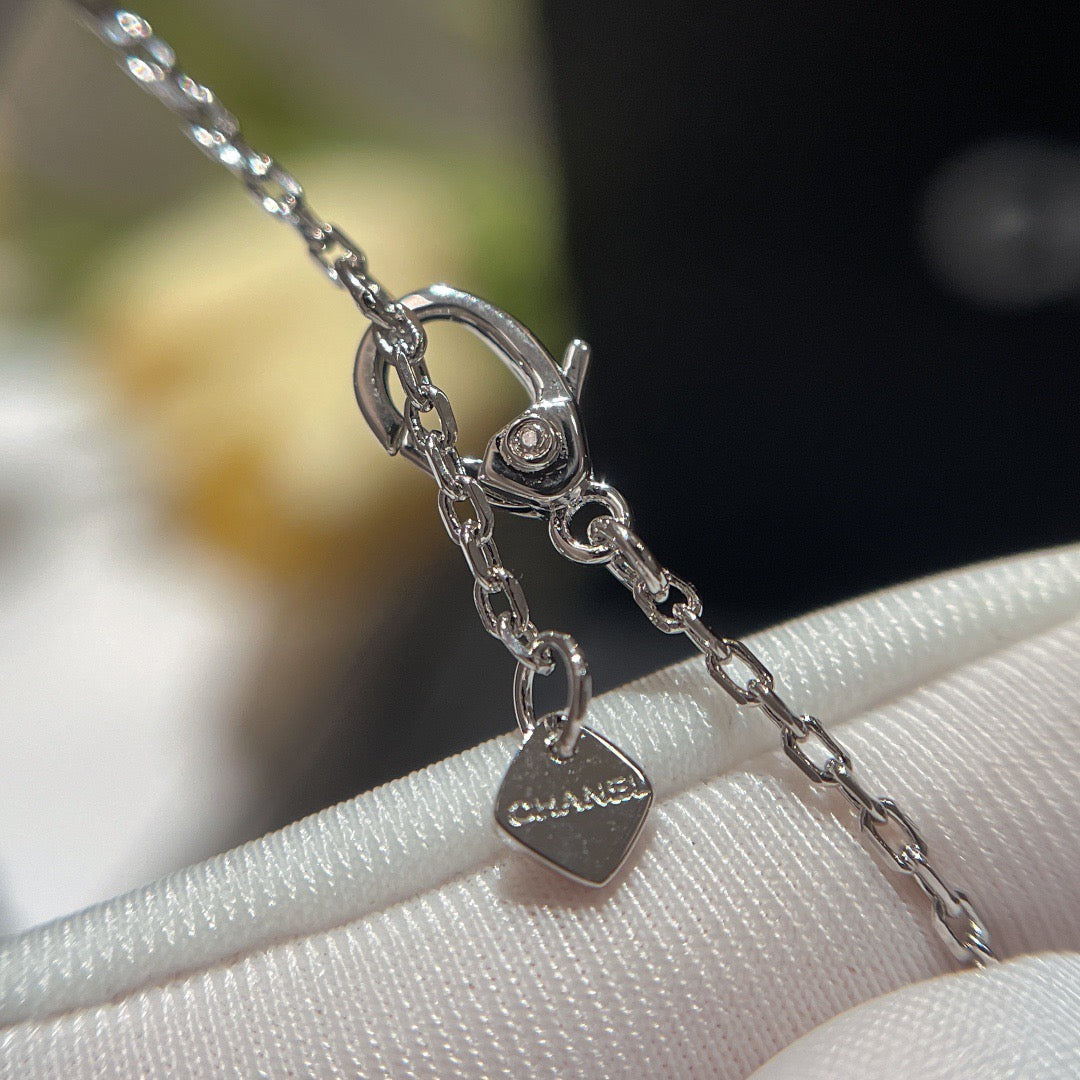 샤넬 코코크러쉬 네크리스 - 다이아