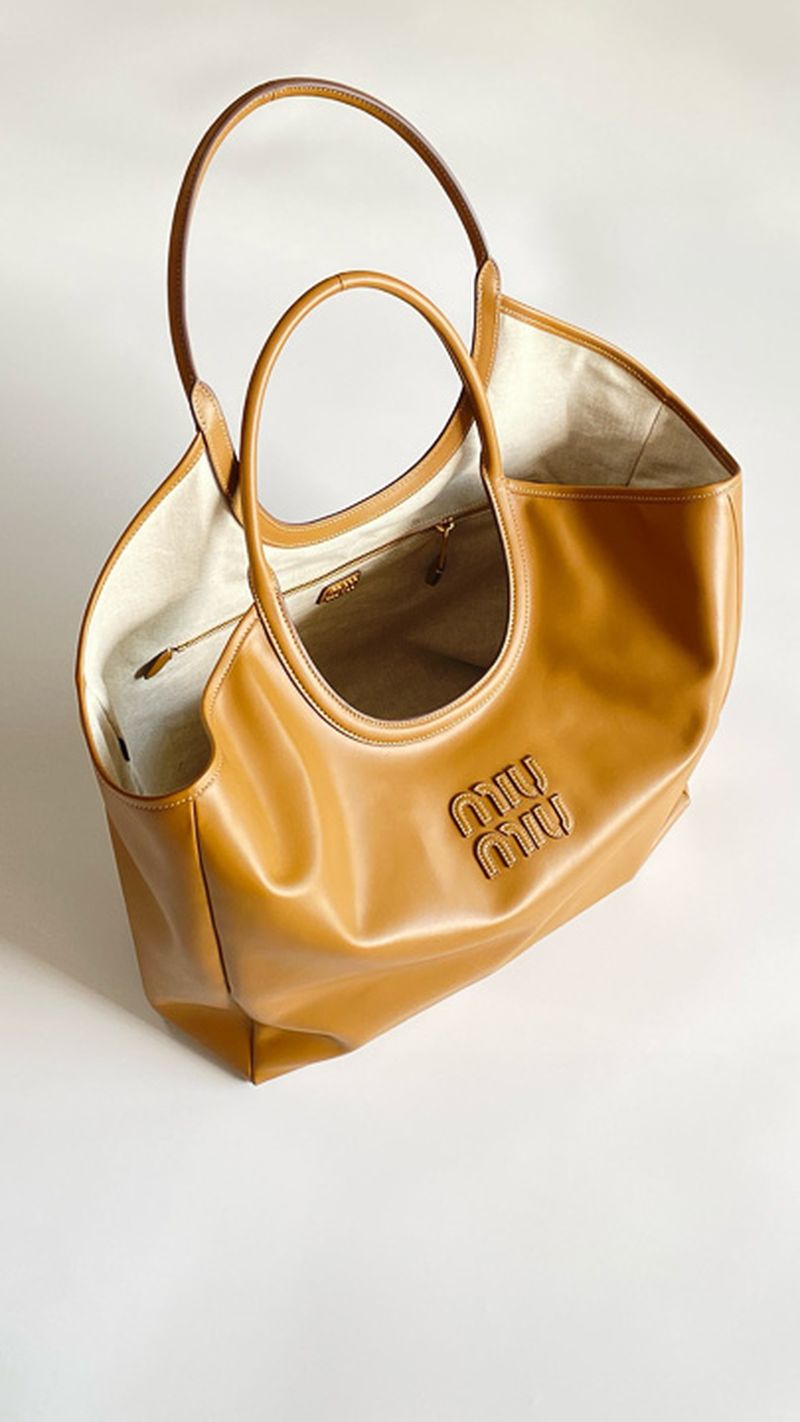 미우미우 아이비백 라지