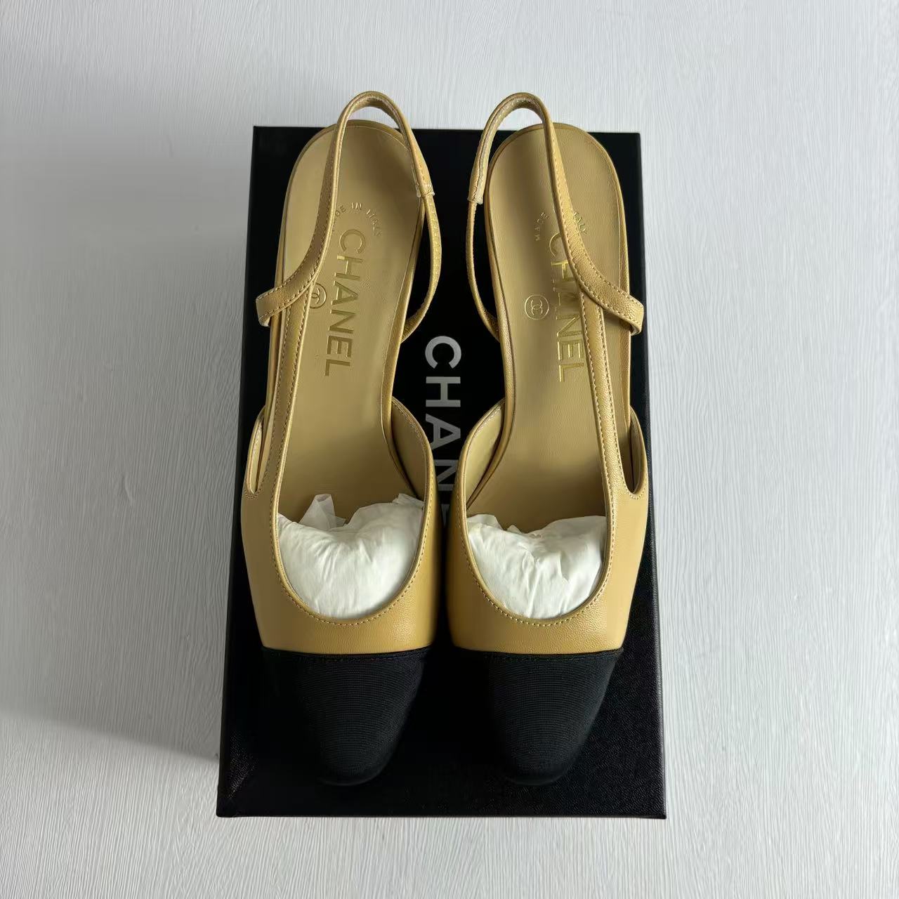 국내) 샤넬 투톤 통굽 슬링백  / 베이지  38