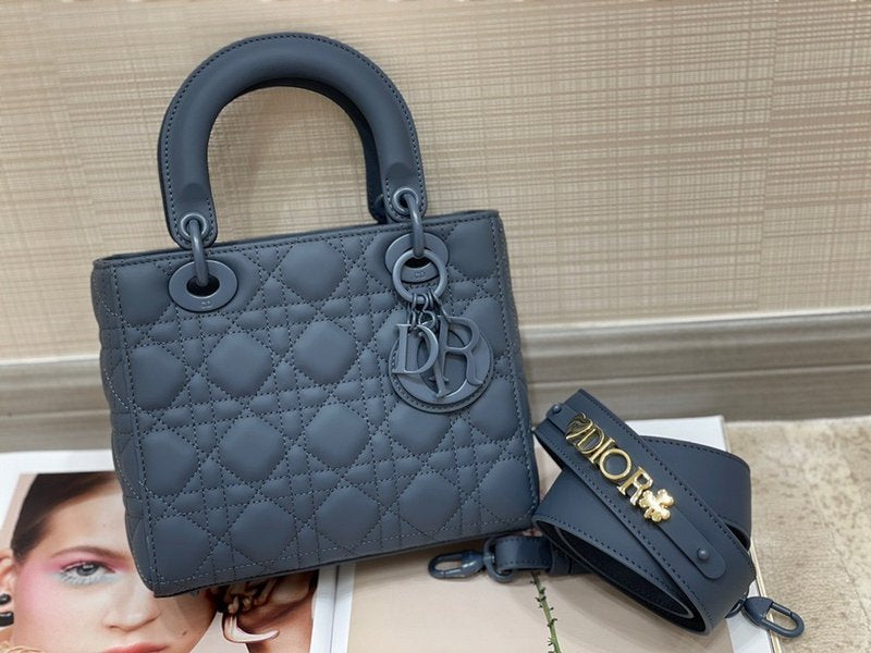 디올 울트라 매트 레이디백 스몰