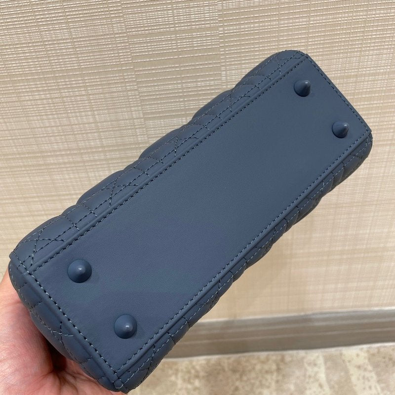 디올 울트라 매트 레이디백 스몰