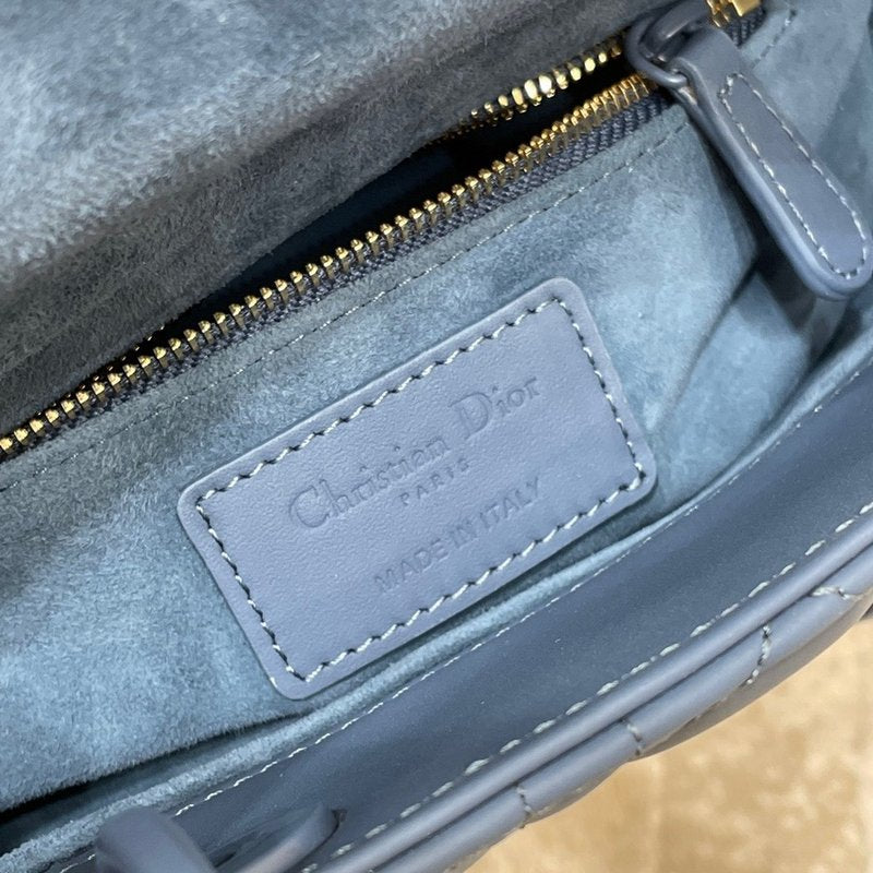 디올 울트라 매트 레이디백 스몰