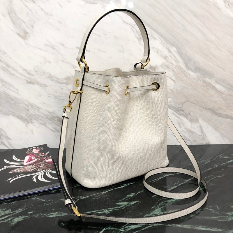 프라다 사피아노 버킷백