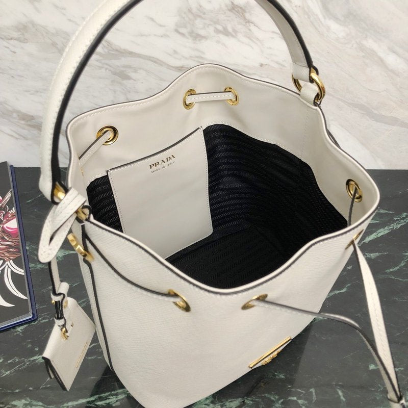 프라다 사피아노 버킷백