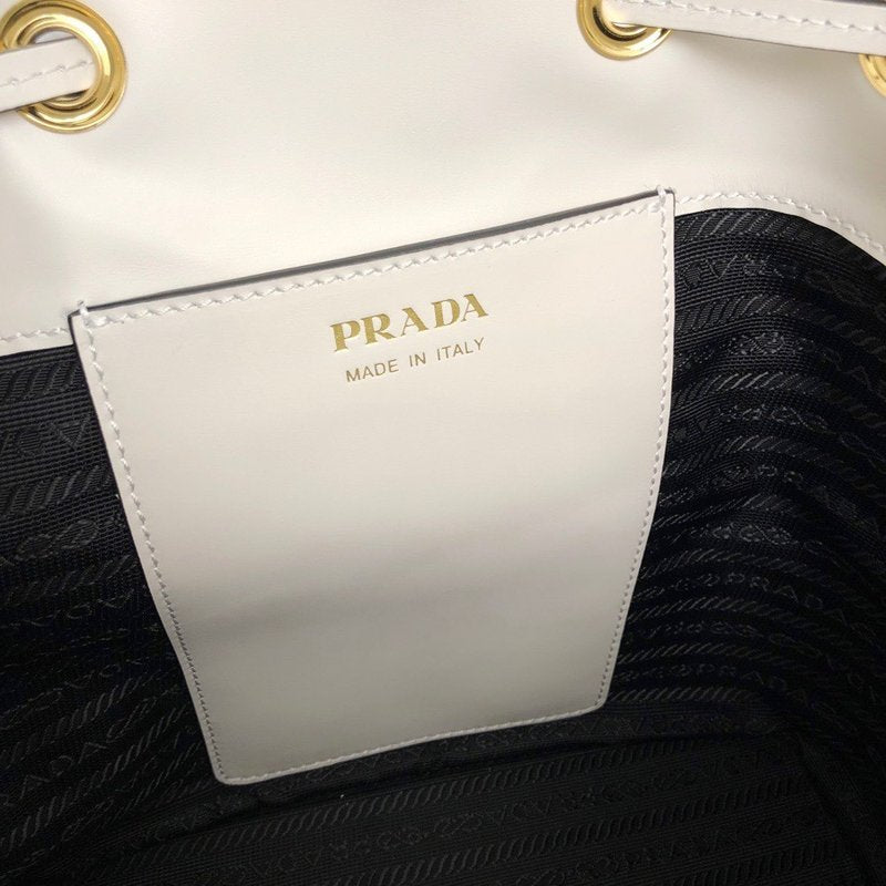 프라다 사피아노 버킷백