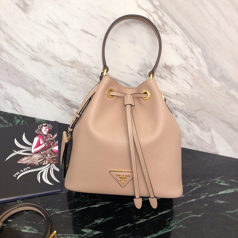 프라다 사피아노 버킷백