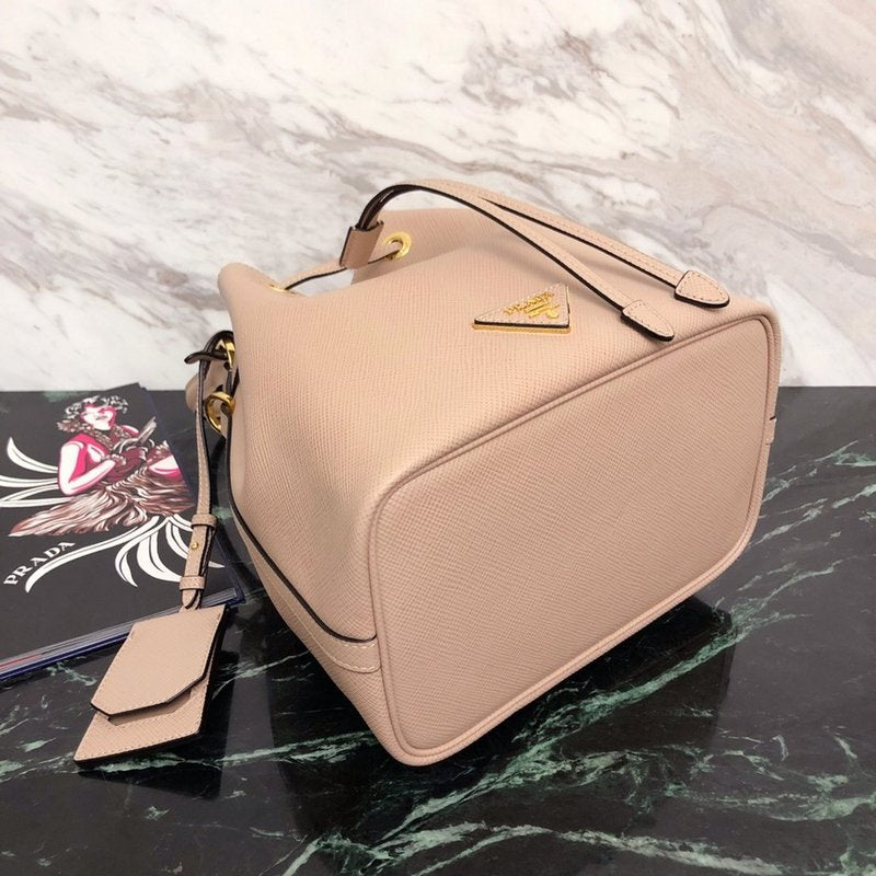 프라다 사피아노 버킷백