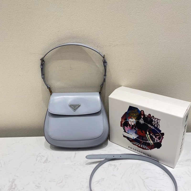 프라다 클레오 브러시드 플랩