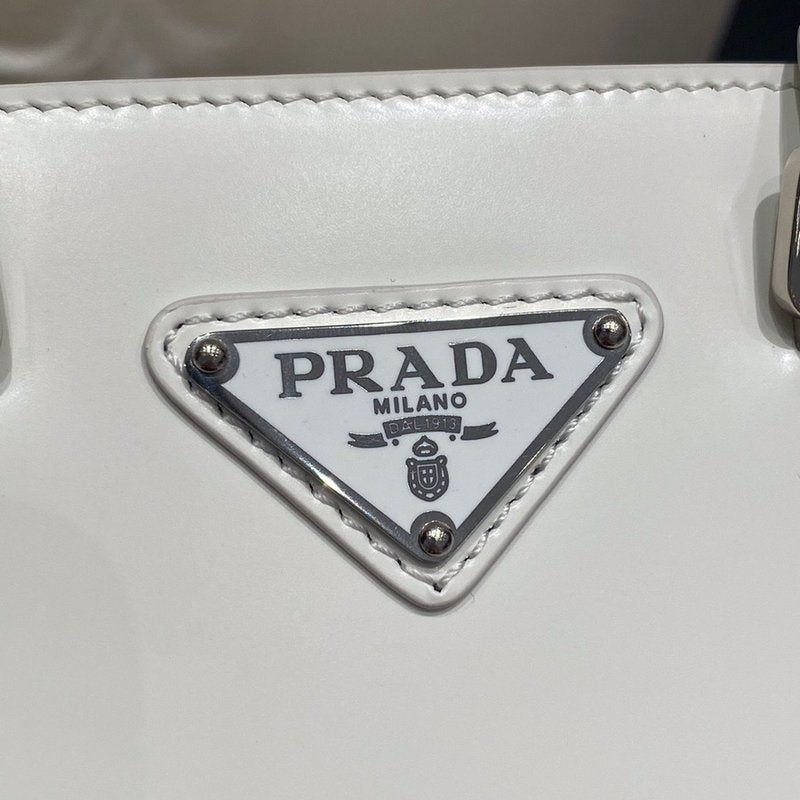 프라다 브러시드 미니 토트백