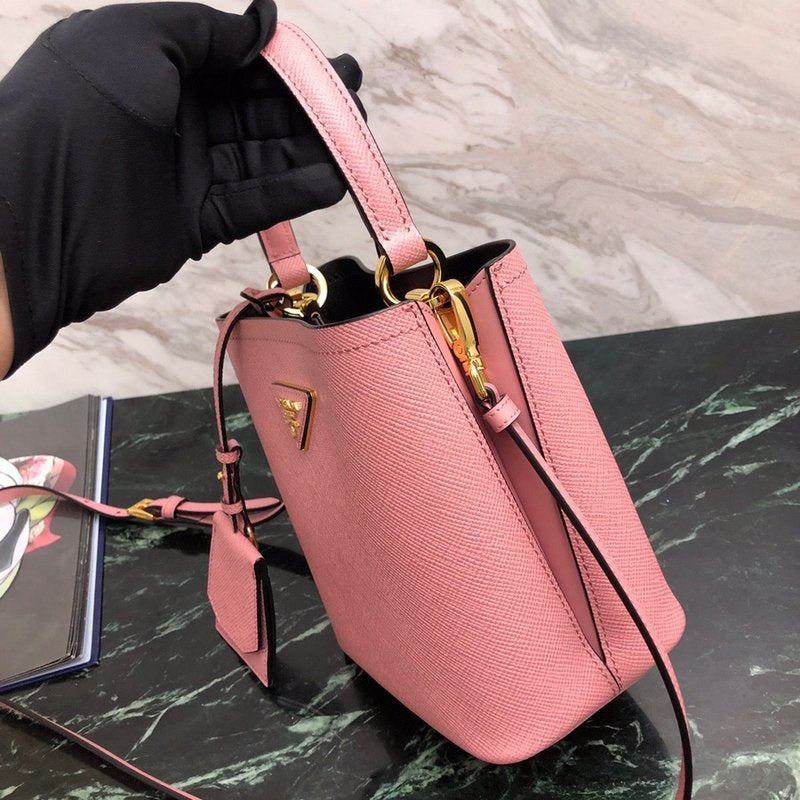 프라다 사피아노 두블레 스몰