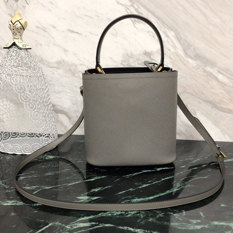 프라다 사피아노 두블레 스몰