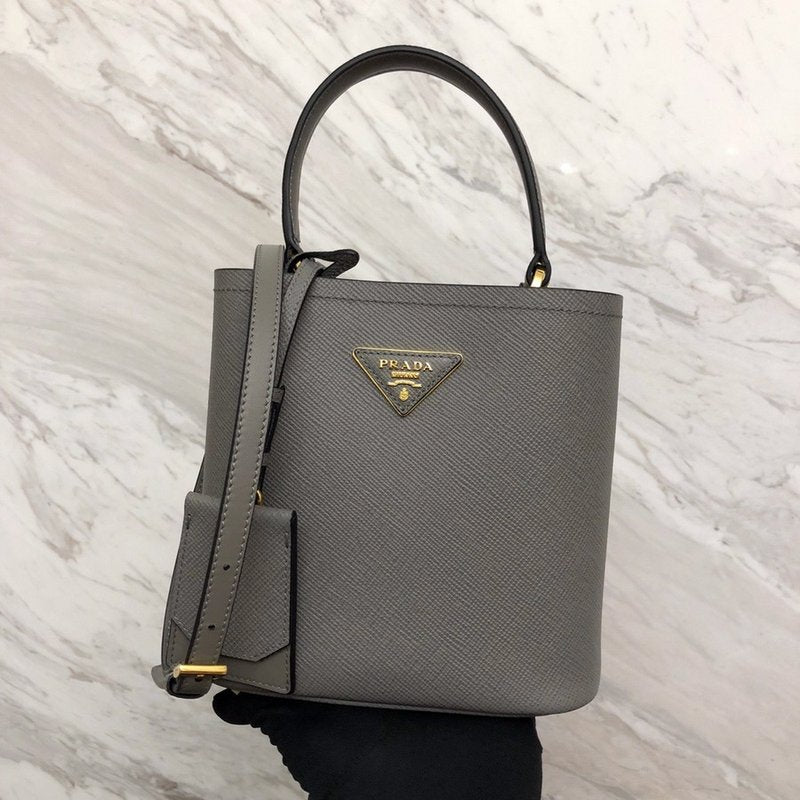 프라다 사피아노 두블레 스몰