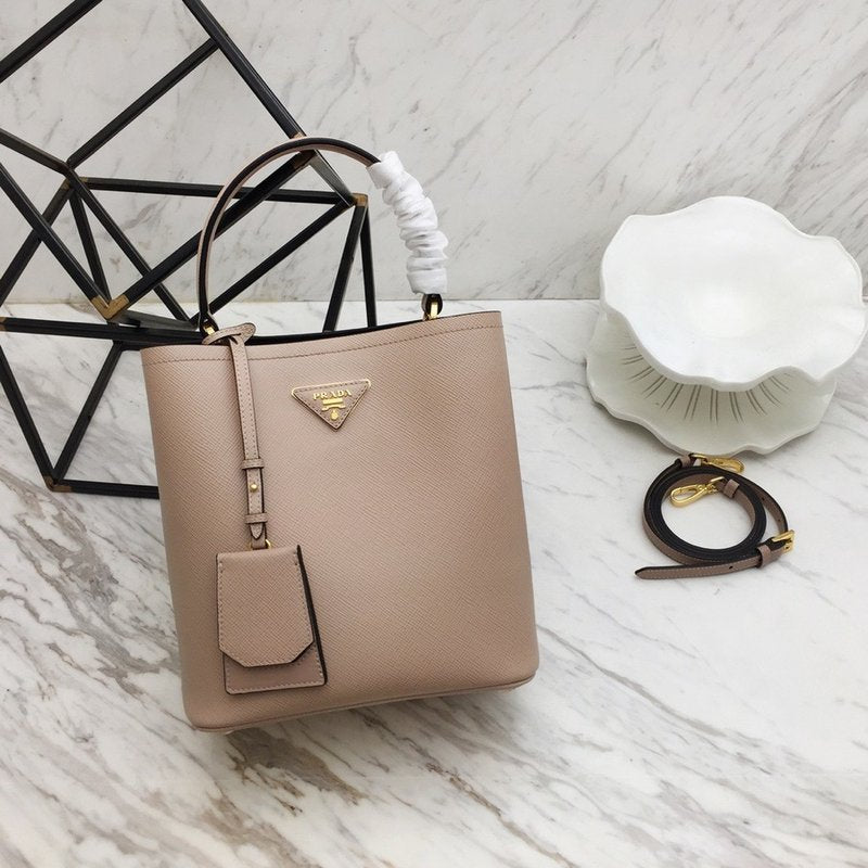 프라다 사피아노 두블레 미디움