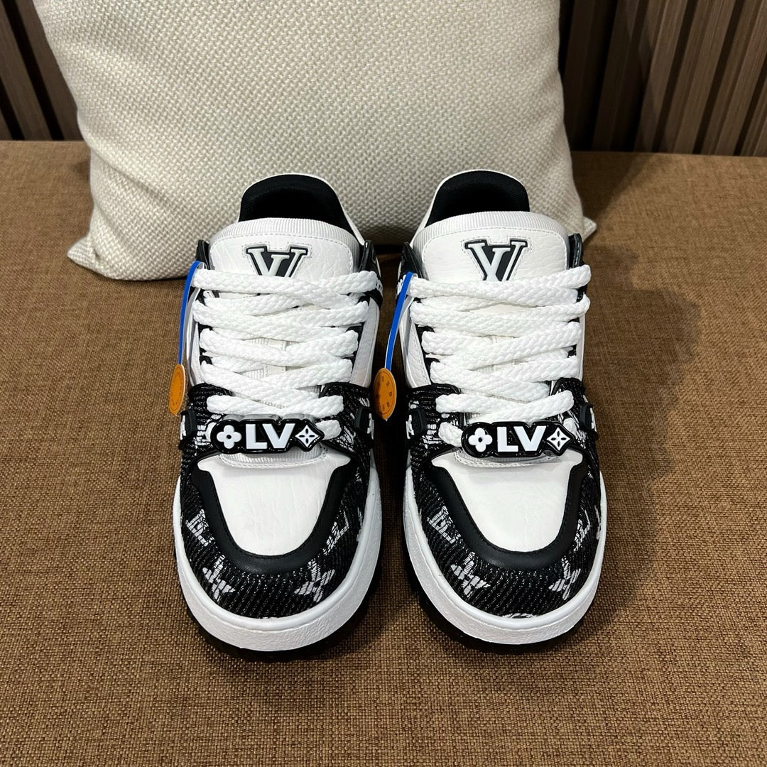 루이비통 LV 트레이너 맥시 스니커즈 모노그램