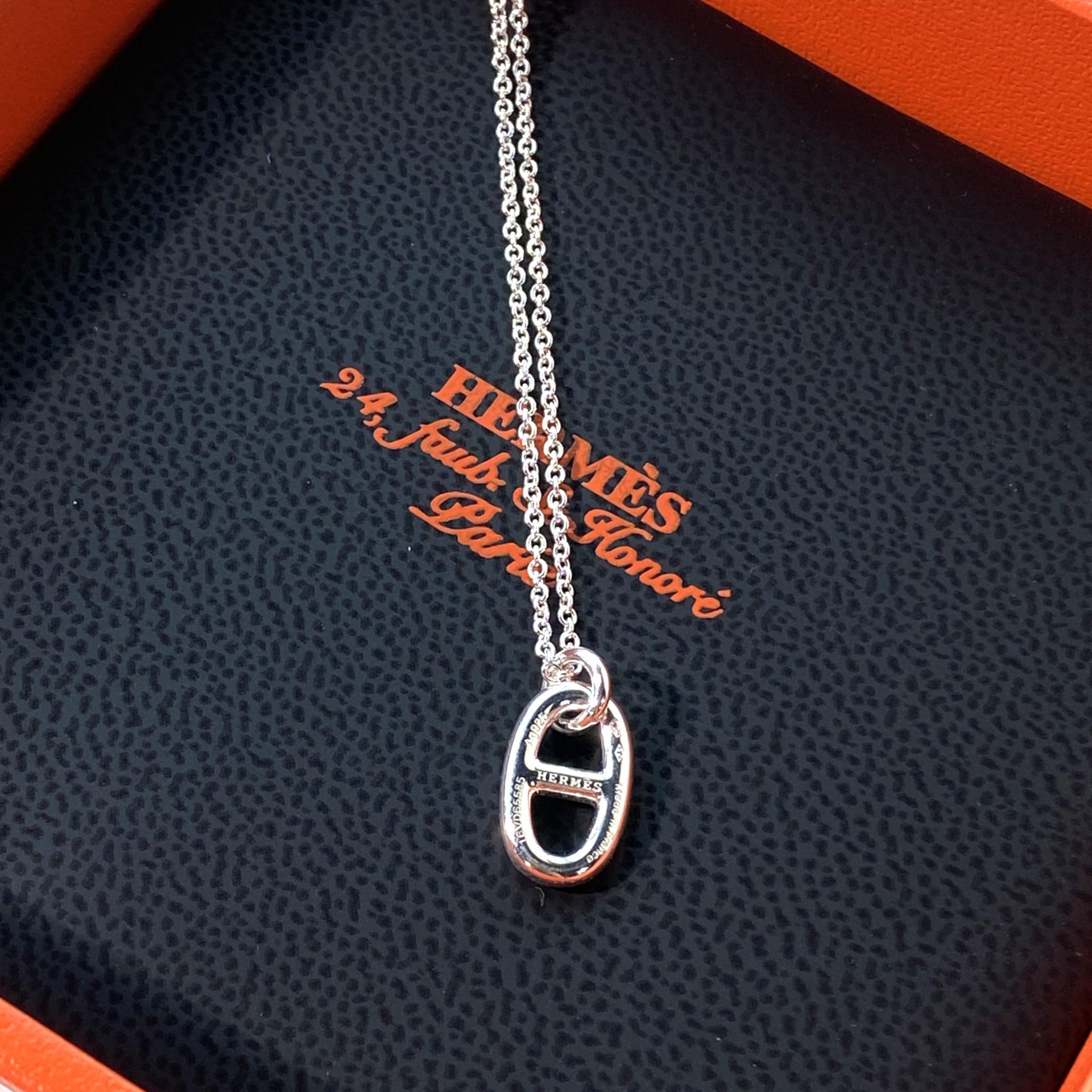 에르메스 파랑돌 샹달 목걸이