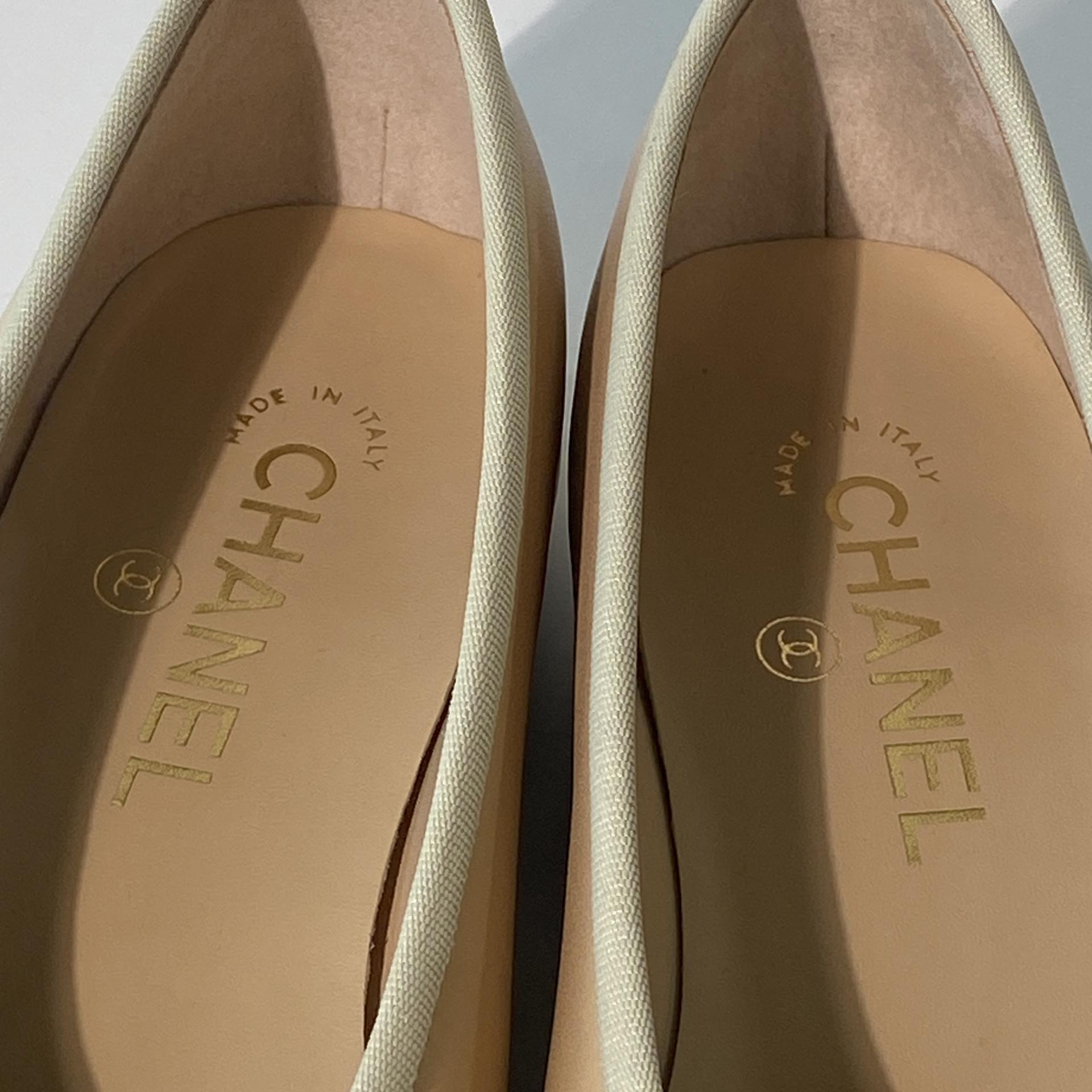 국내) 샤넬 투톤 발레리나 플랫 / 베이지 < 37 2개 / 38 2개 / 40 1개 >