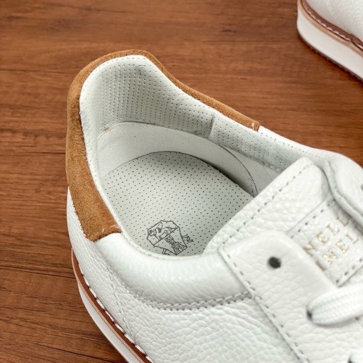 브루넬로 쿠치넬리 카우하이드 스니커즈 화이트