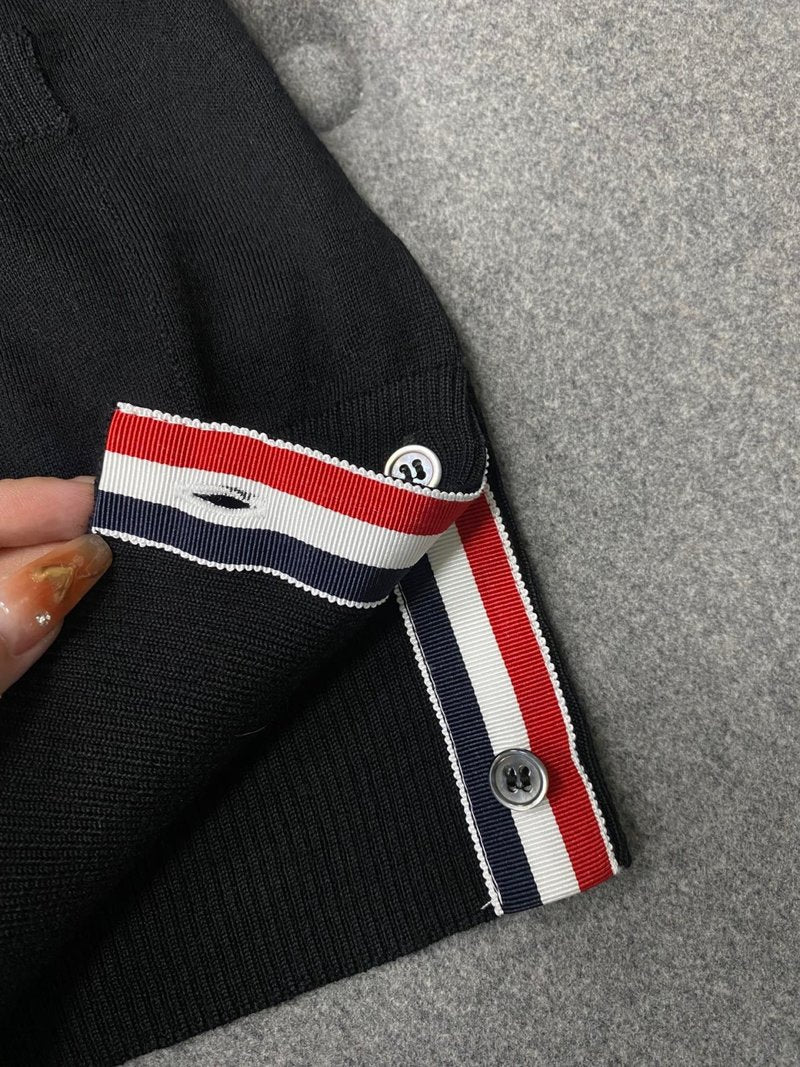 톰브라운 블랙완장 가디건