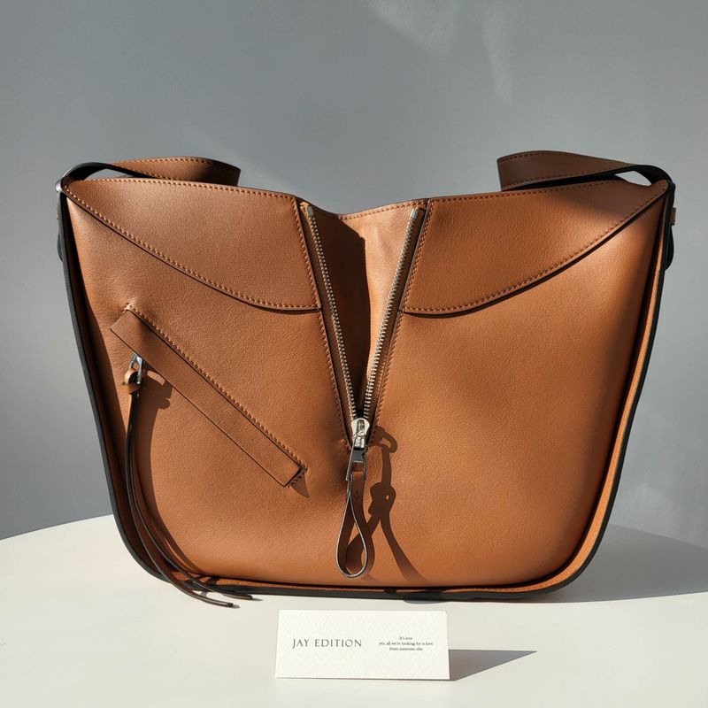 로에베 해먹백 스몰 - 그레인/카프스킨 (지퍼)