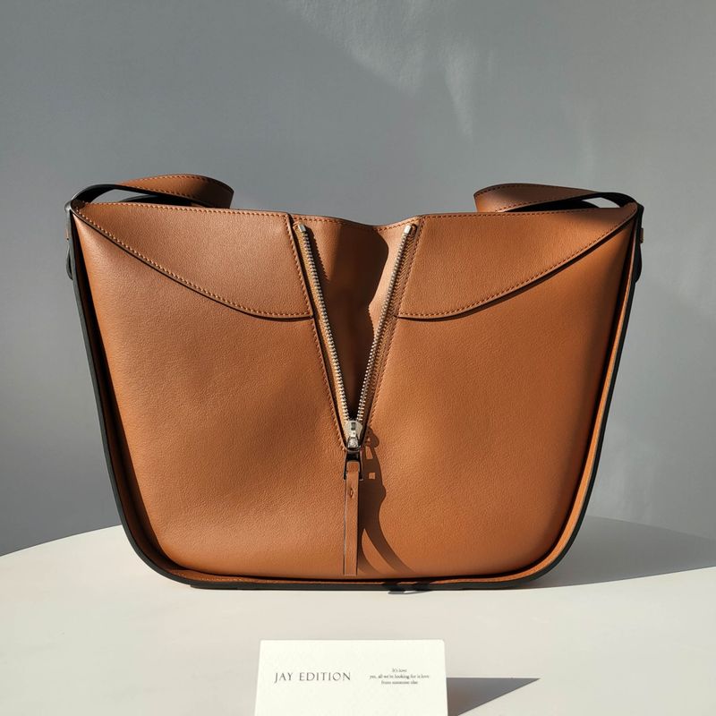 로에베 해먹백 스몰 - 그레인/카프스킨 (지퍼)