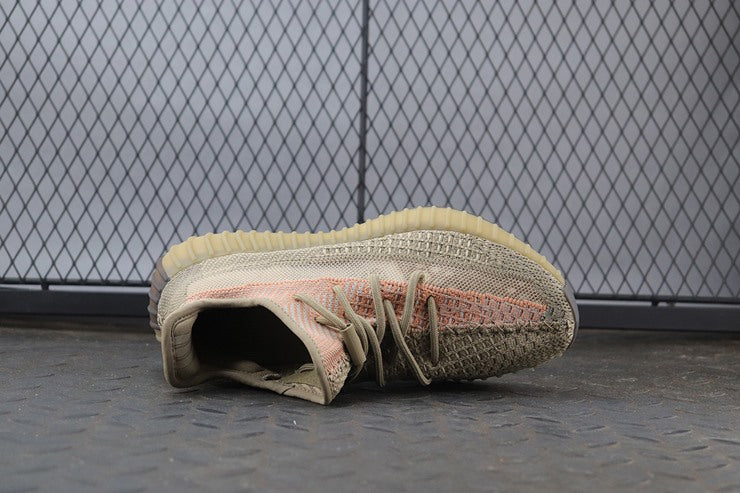 YEEZY 350 V2 샌드토프