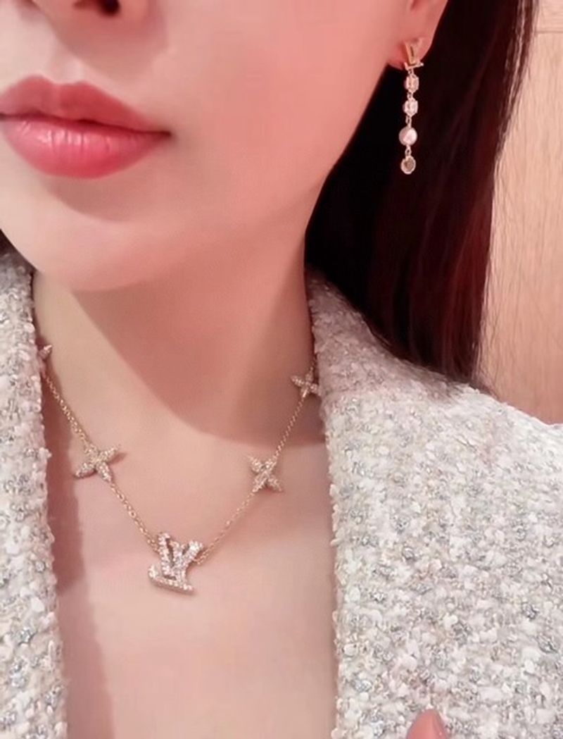 루이비통 목걸이