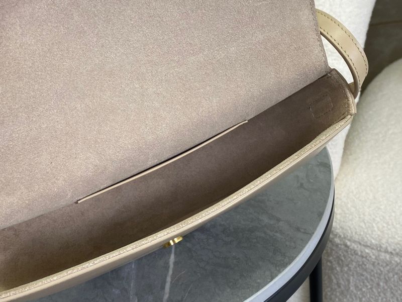 셀린느 반달 숄더백