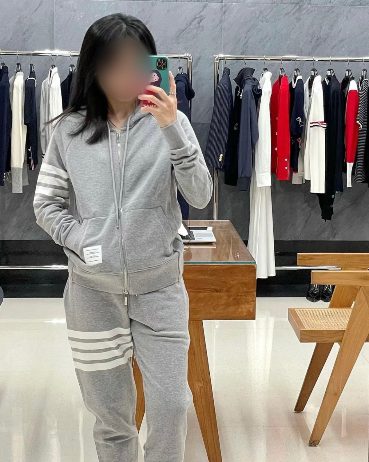 톰브라운 4선 클래식 후드 집업