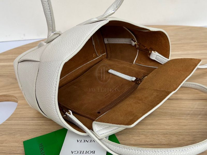 보테가 베네타 아르코백 29