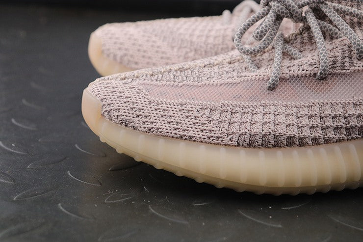 YEEZY 350 V2 신스 리플렉티브