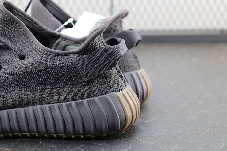 YEEZY 350 V2 신더