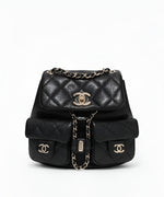 샤넬 투포켓 듀마 백팩 스몰 퀼팅 가죽 드로스트링 체인 스트랩 미니 백팩