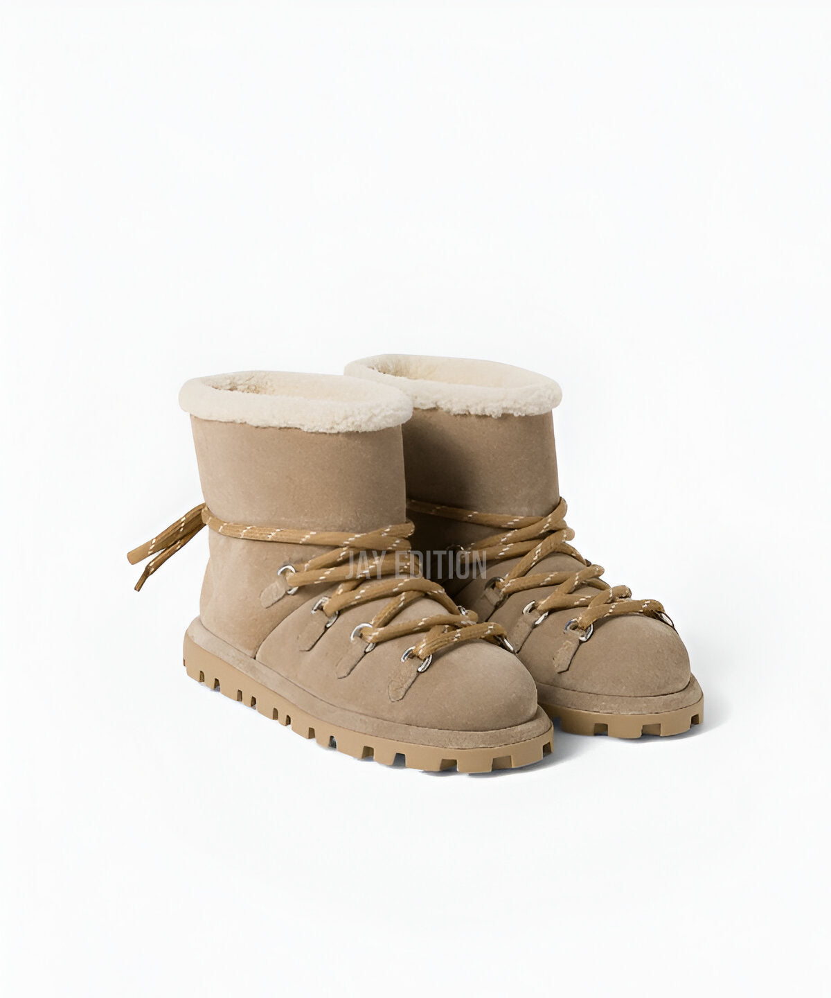 미우미우 스웨이드 부츠 데저트 내추럴 스웨이드 텍스처와 미니멀한 디자인의 데저트 부츠