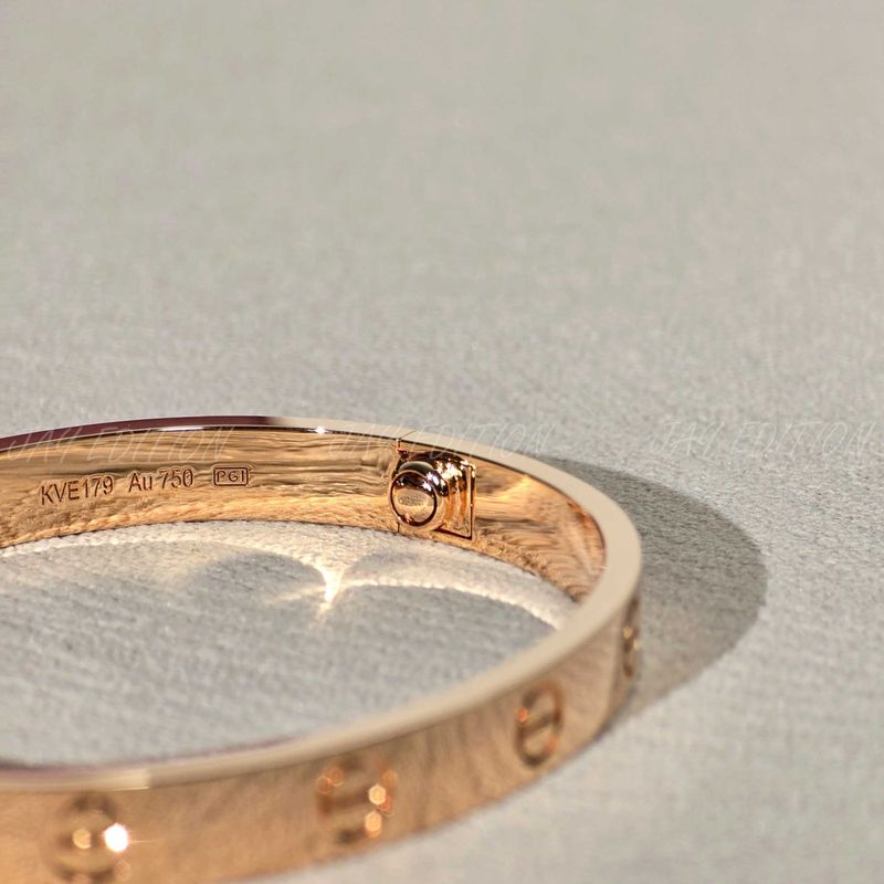 까르띠에 러브 브레이슬릿