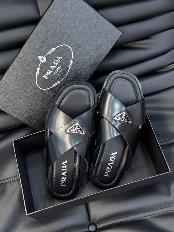 프라다 크로스 레더 블랙 샌들