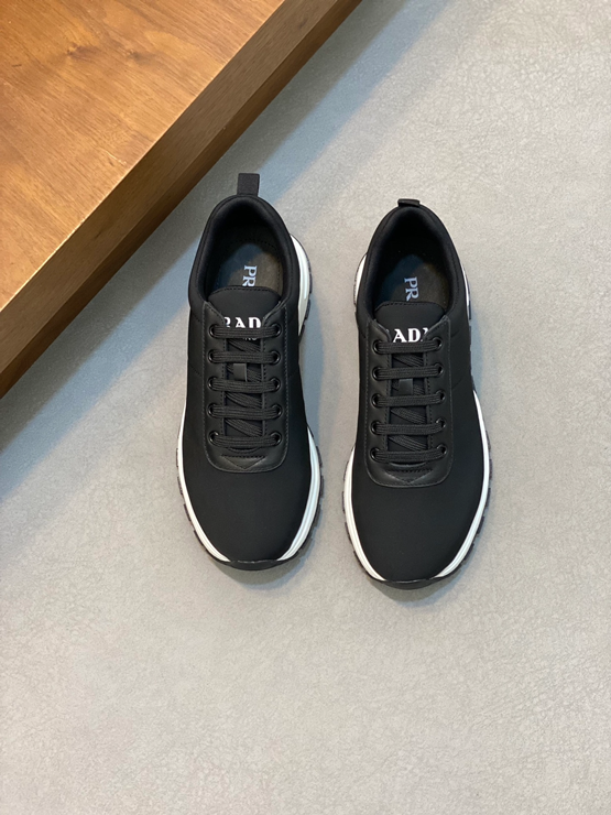 프라다 캔버스 스니커즈