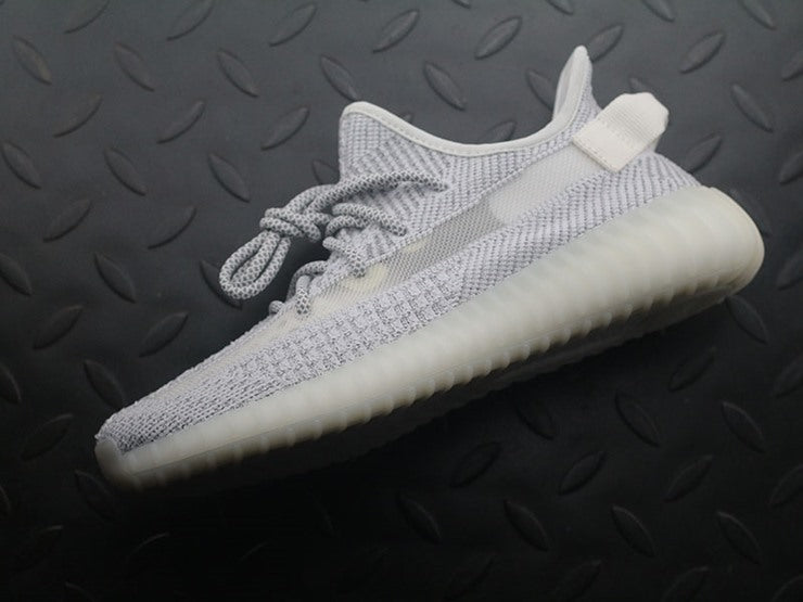 YEEZY 350 V2 스테틱